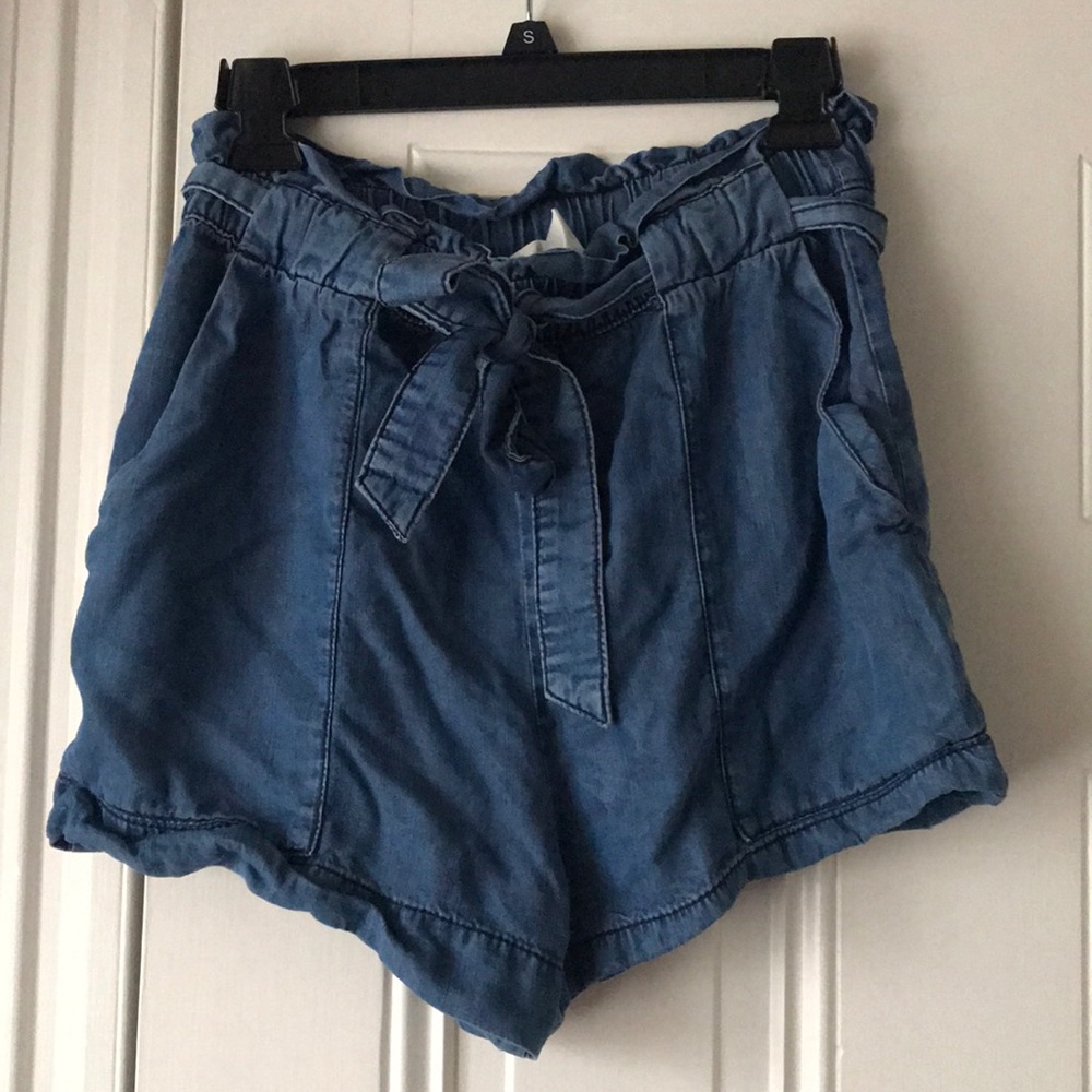 High waisted tied jean shorts
